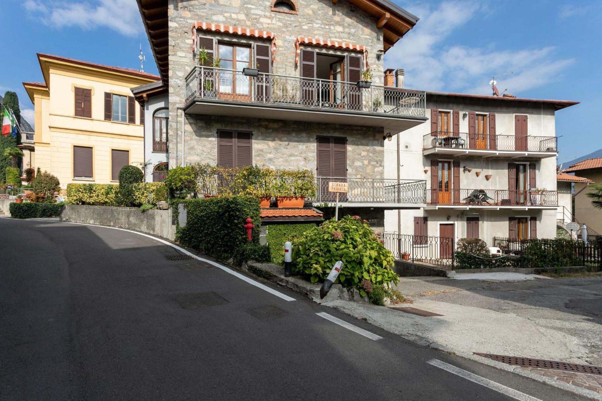 Residence Azalea&Glicine By Halldis Cadenabbia Extérieur photo